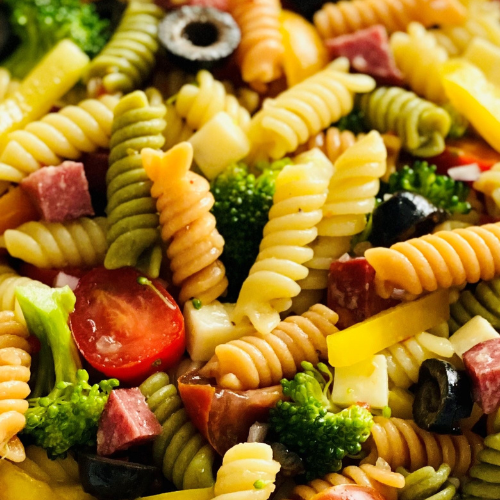 Salade pâtes légumes.png